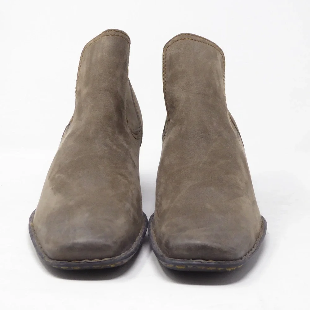 Born Women Rascal Ankle Boots Brown Leather Square Toe Block Heel 9